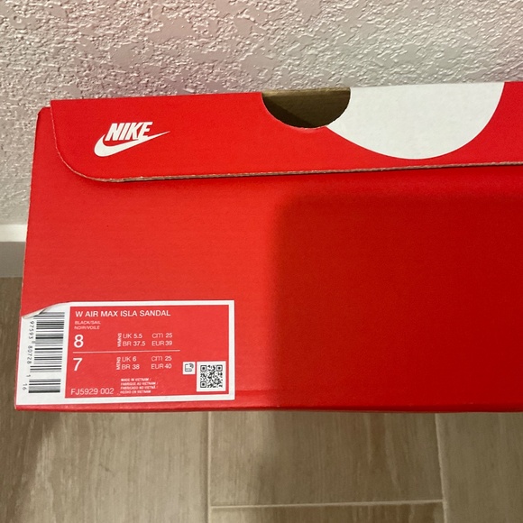 Nike Women’s Air Max Isla Sandal size 8 - Picture 4 of 4